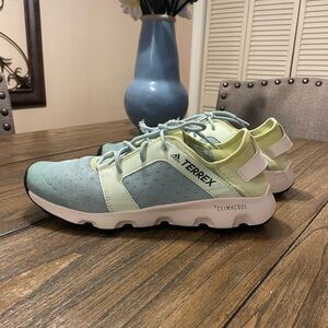 Adidas Terrex CC Voyager Sleek BC0463 Green Trail Running Shoes Sneakers Size 9